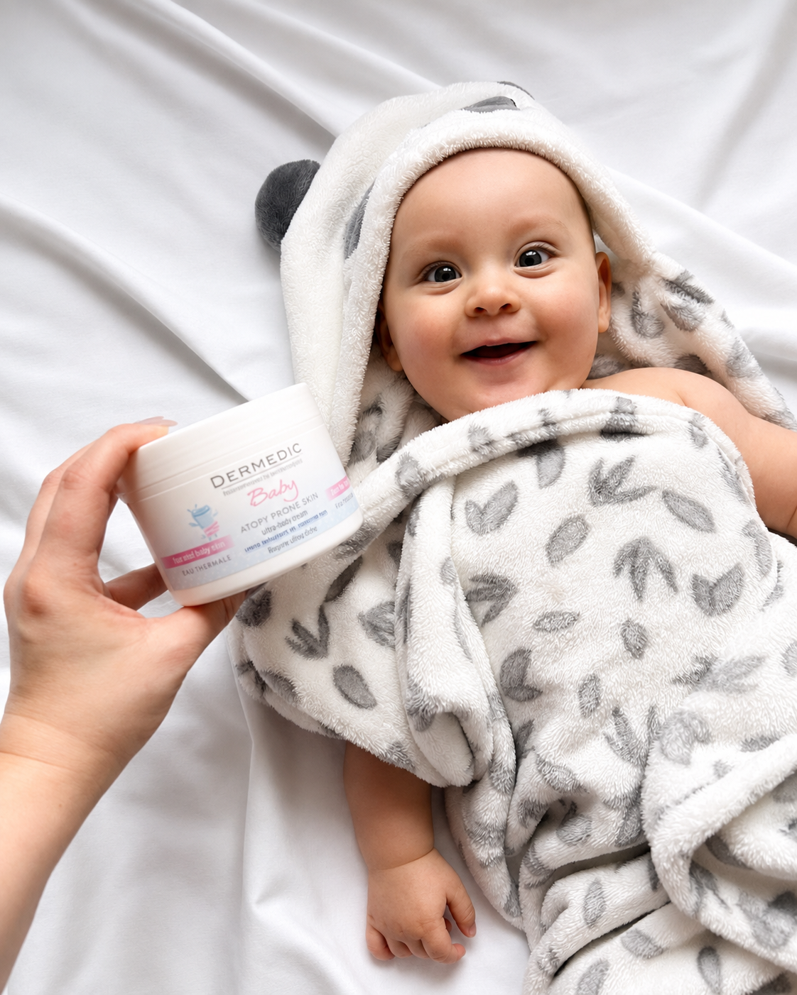 Niemowlę po kąpieli z kremem Dermedic Baby